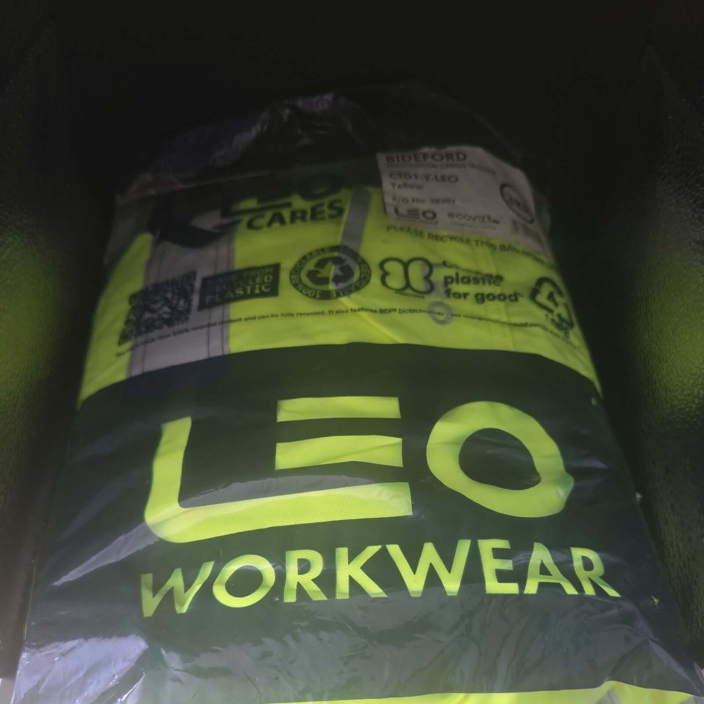 Leo Bideford Hi-Vis Cargo Trousers 38R Yellow by Leo