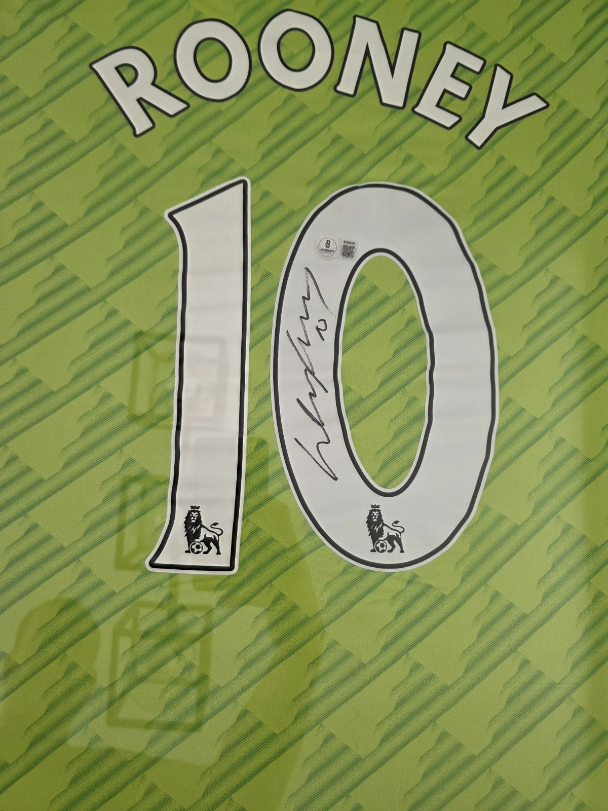 Wayne Rooney Signed Framed Football Shirt No.10 Green - becket authentication