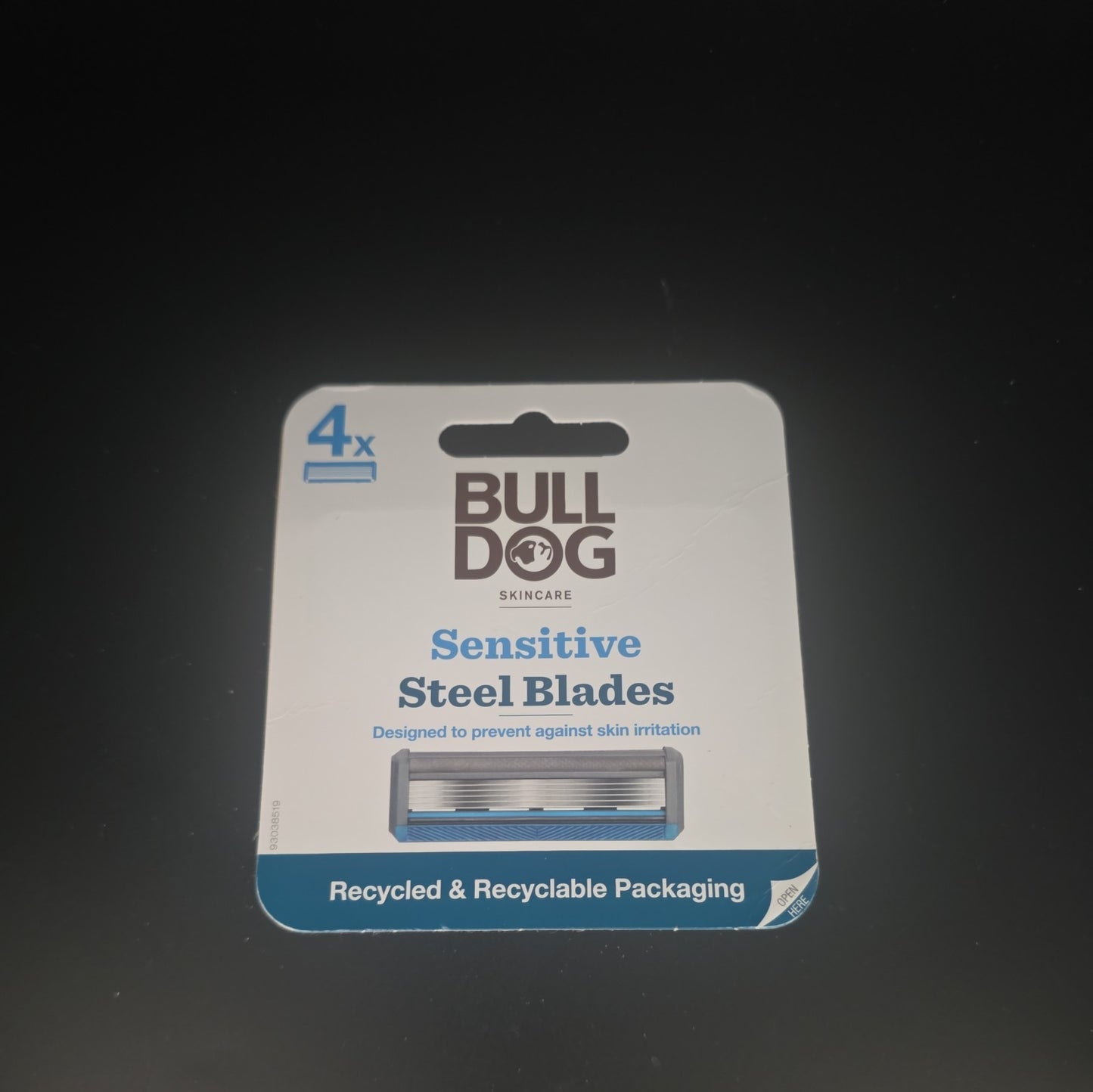 Bulldog Skincare Sensitive Men's Razor Refills, 4 count , White