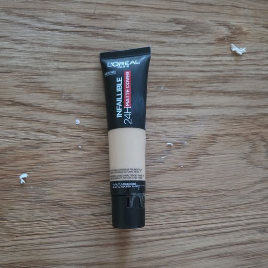 L'Oreal Paris Infallible 32H Matte Cover Foundation SPF 25 30ml by L'Oreal Paris