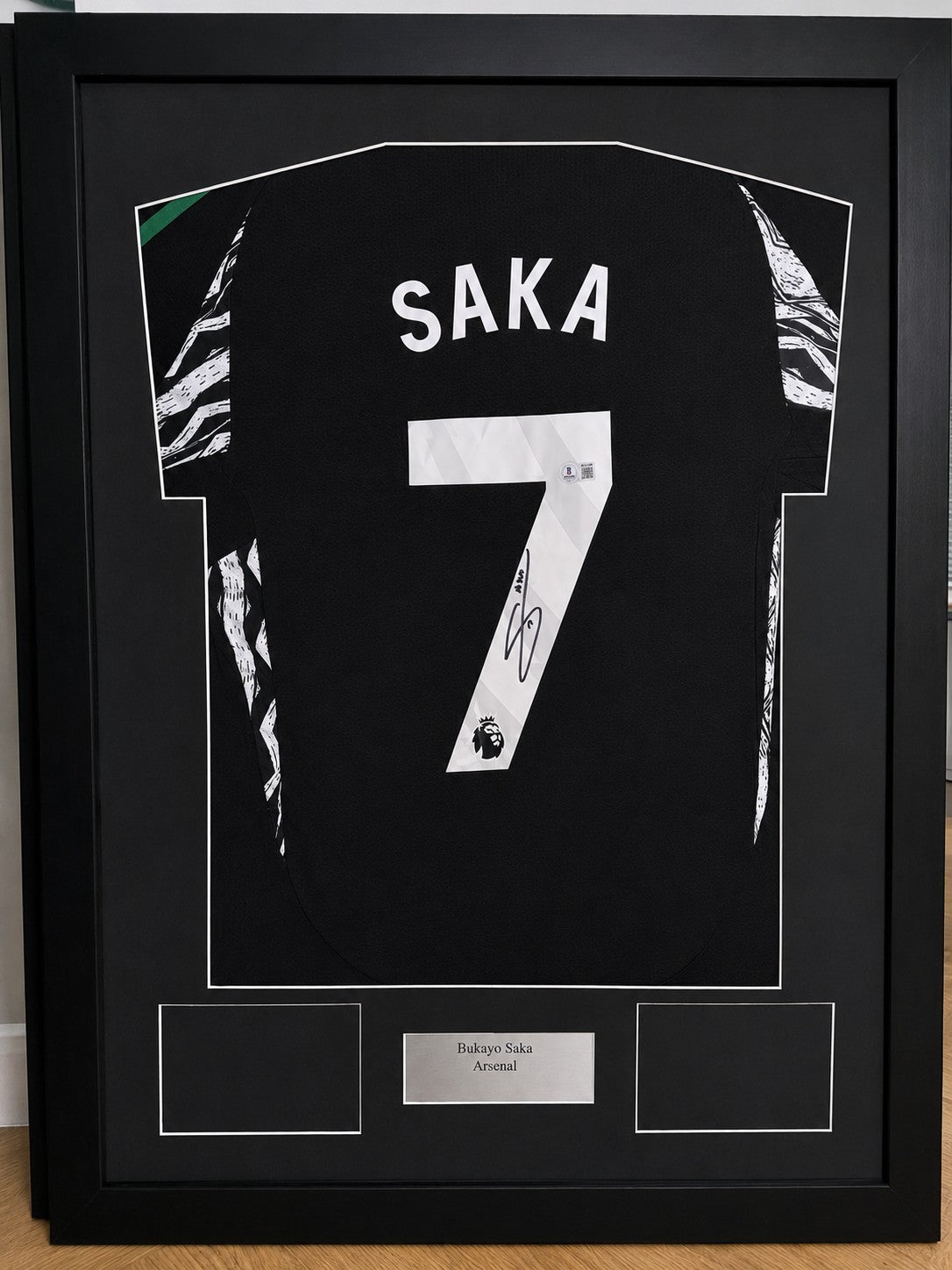 Bukayo Saka Signed Black Away  Shirt Jersey Autographed& becket authentication