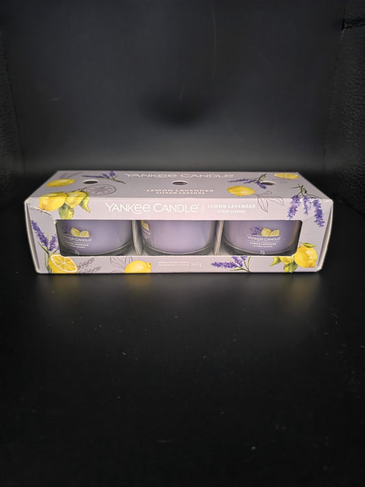 Yankee Candle Gift Set - Lemon and Lavender Scented Candles by Yankee Candle