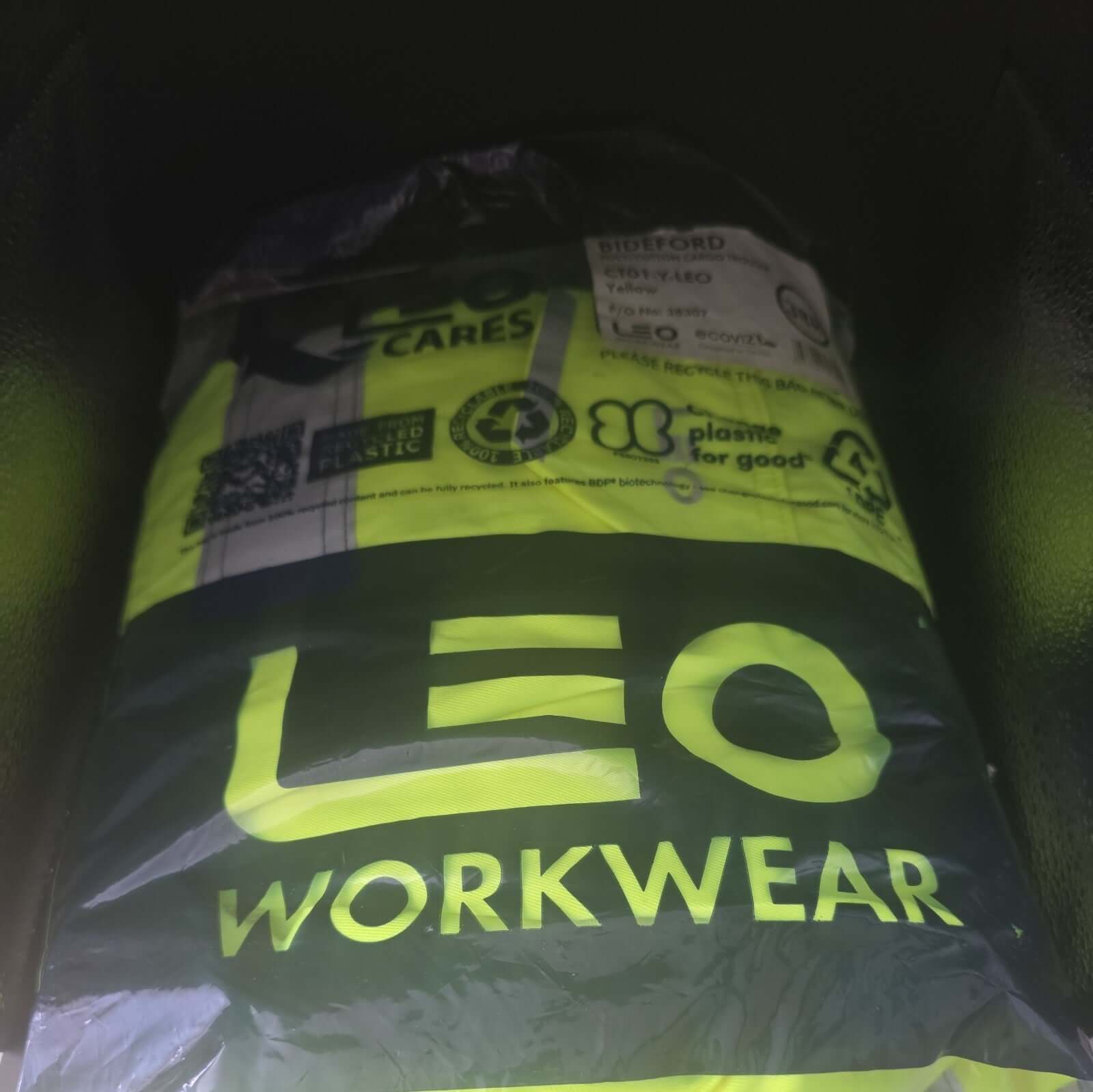 Leo Bideford Hi-Vis Cargo Trousers 38R Yellow by Leo