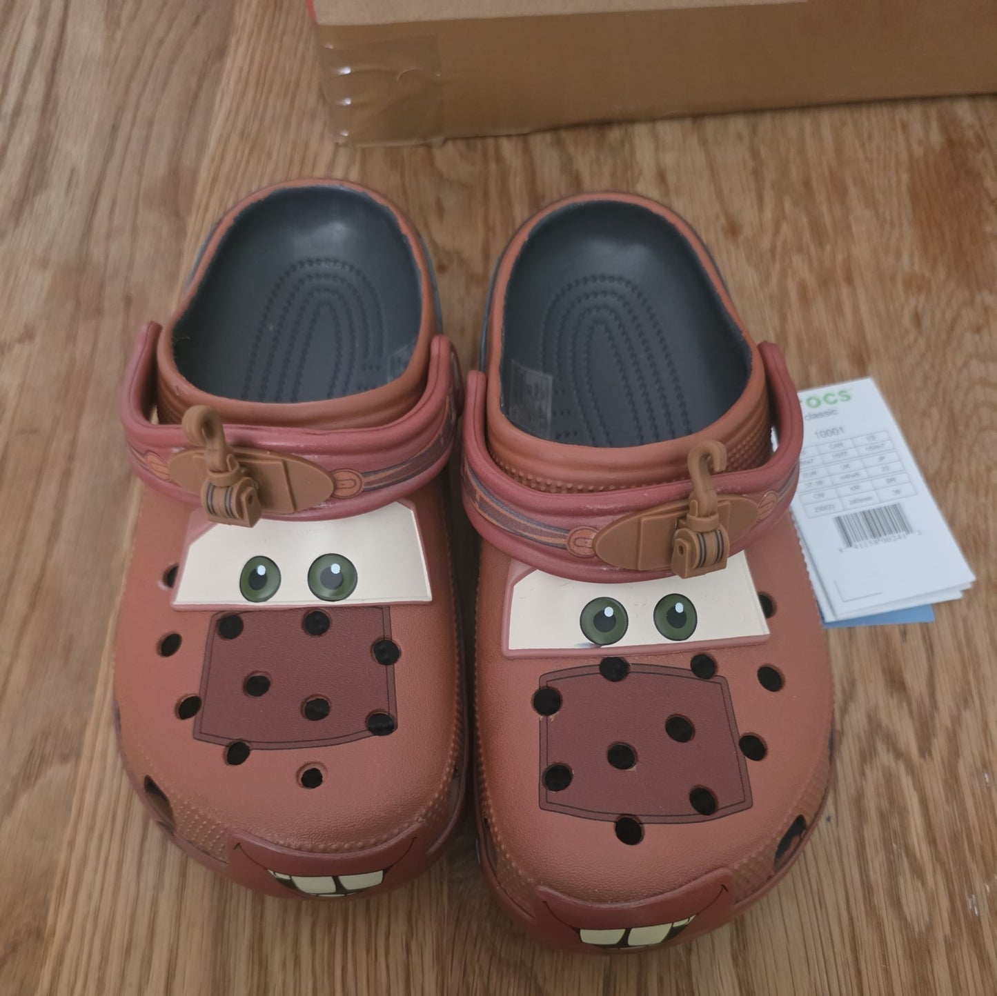 Crocs Disney Pixar Cars Tow Mater Clogs For Kids With Lightning McQueen Strap Comfort