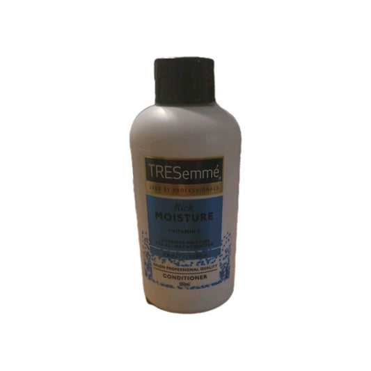 TRESemmé Luxurious Moisture Mini Conditioner 100ml - Dry Hair by below retail uk